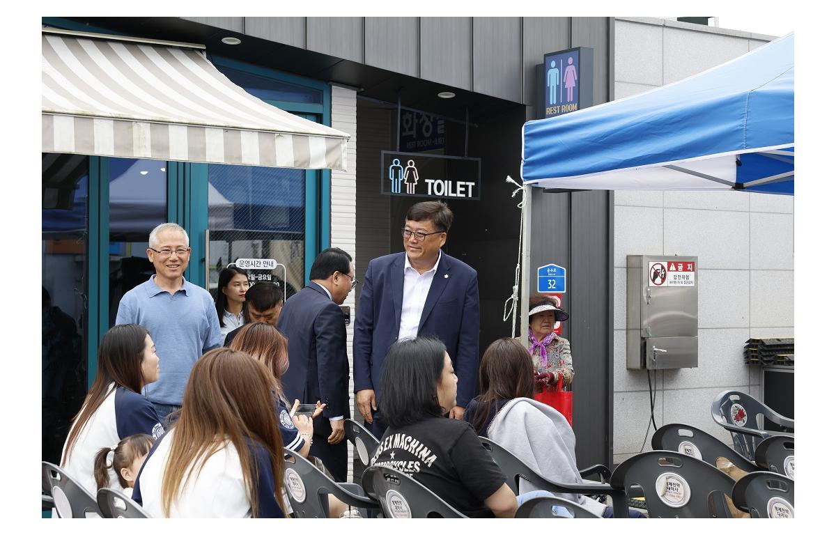 문화가 있는 날(구석구석 문화배달) 공연 첨부이미지 : 20240601_문화가 있는 날(구석구석 문화배달)공연(정칠성).JPG