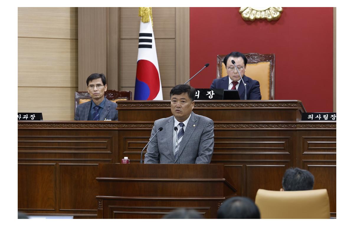 제332회 임실군의회 임시회 첨부이미지 : 20231023_제332회 임실군의회 임시회(정칠성).JPG