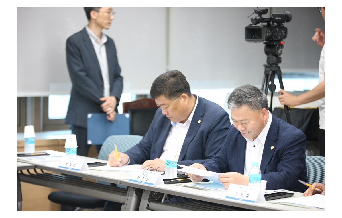 민주평화통일자문회의 임실군협의회 정기회의 첨부이미지 : 20230623_민주평화통일자문회의 임실군협의회 정기회의(정칠성).JPG