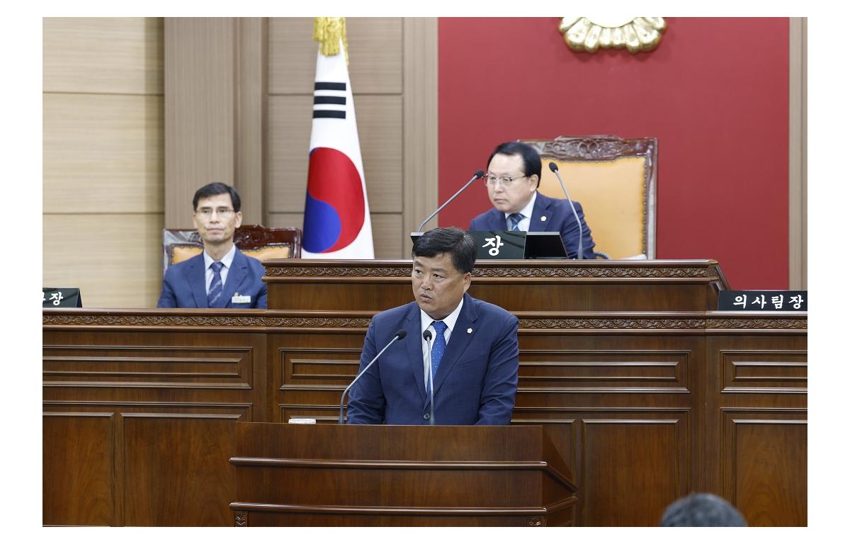 제331회 임실군의회 임시회 제1차 본회의 5분 자유발언 첨부이미지 : 20230911_제331회 임실군의회 임시회(개회)(정칠성).JPG