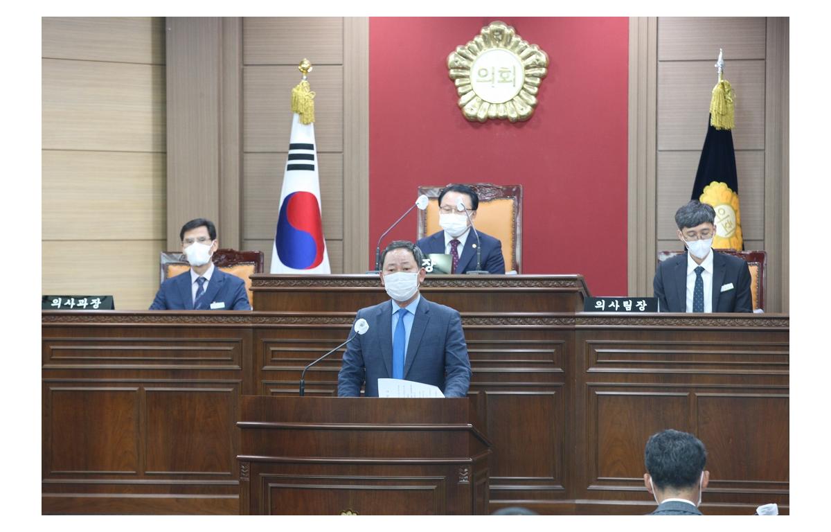 제321회 임실군의회 임시회 폐회 첨부이미지 : 20220831_제321회 임실군의회 임시회 폐회(장종민 의원).JPG