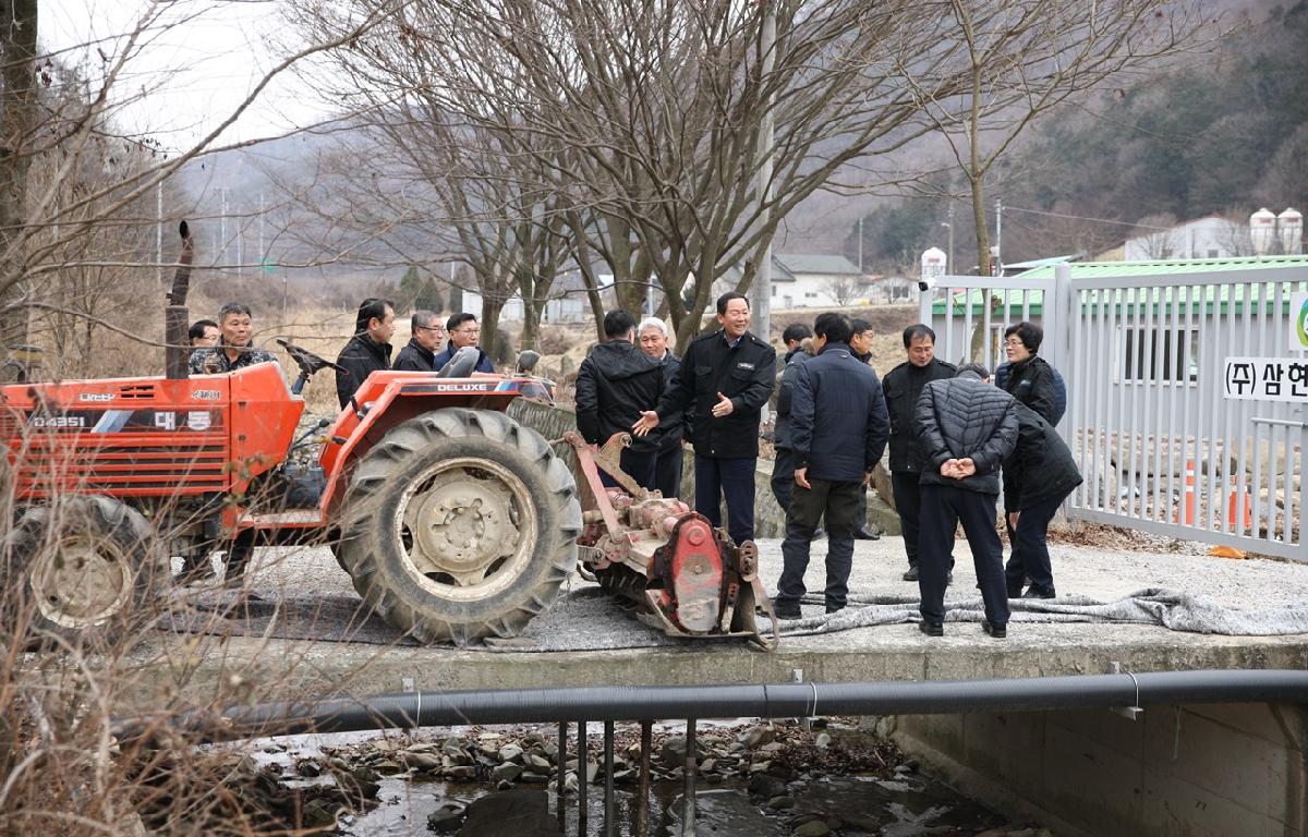 신덕면 청원특위 현장방문 첨부이미지 : 20190110_제285회 임실군의회 임시회 (청원특위 현장방문)1.JPG