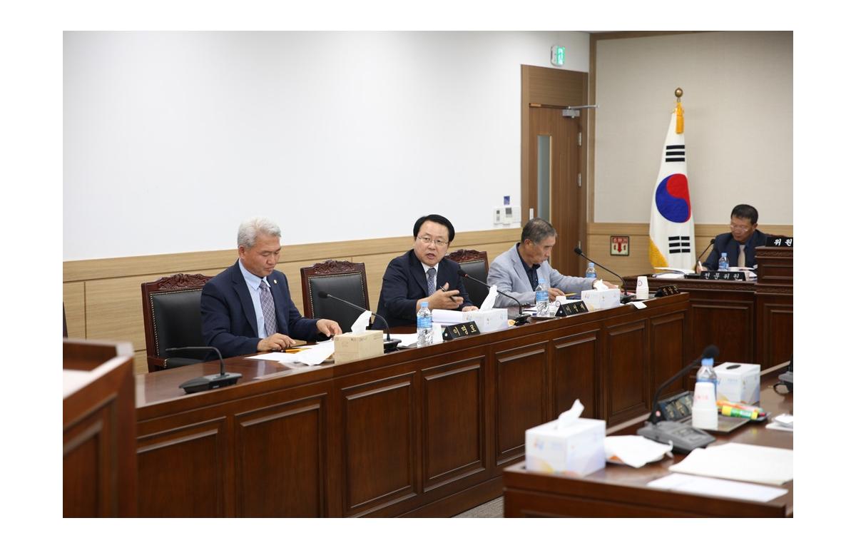 제280회 임실군의회 임시회(운영행정,산업위원회) 첨부이미지 : 20180718_제280회 임실군의회 임시회(운영행정