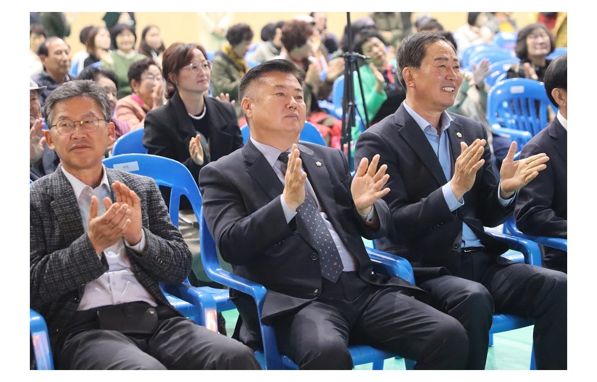 2024년 임실생활문화예술 동호회 한마음 축제 첨부이미지 : 20241114_2024년 임실생활문화예술 동호회 한마음 축제(김종규).JPG