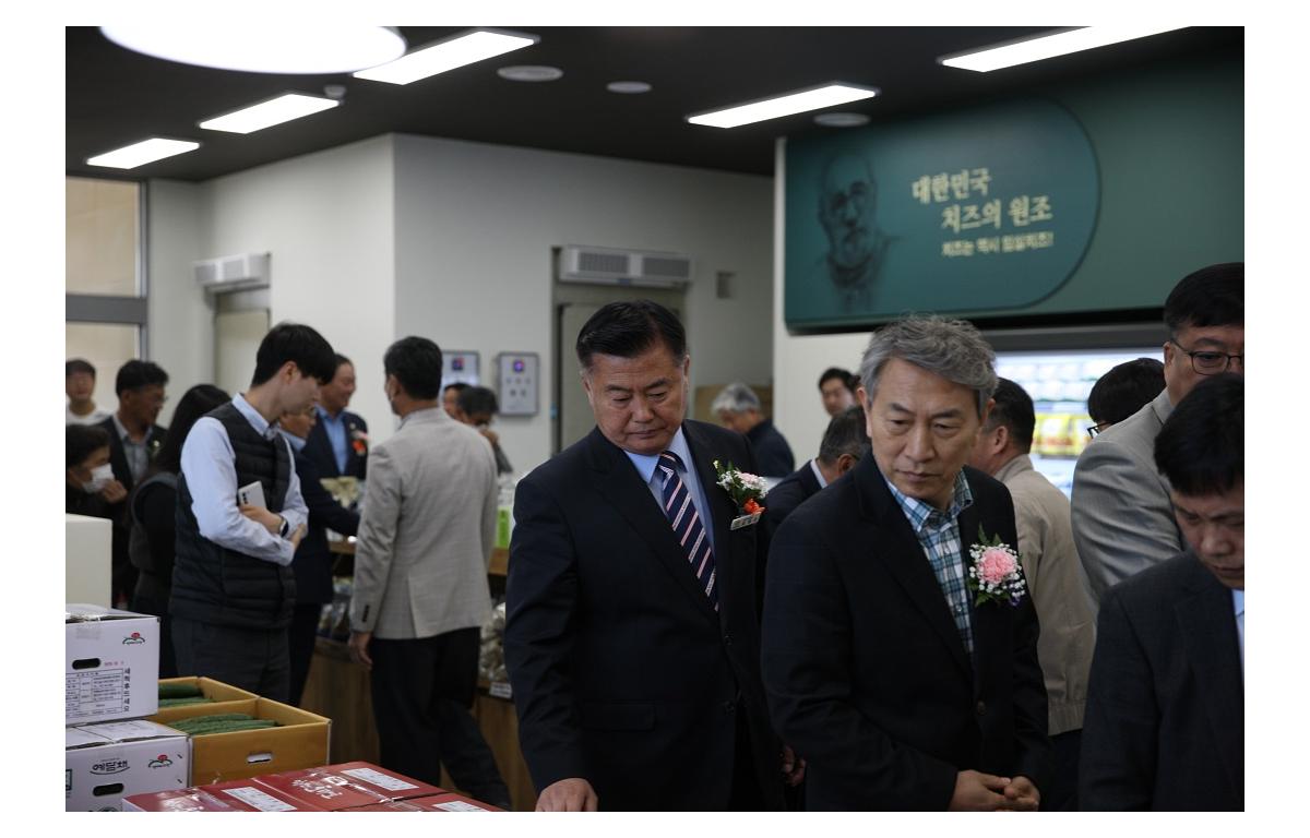 임실군 먹거리통합지원센터 개장식 첨부이미지 : 20230413_임실군 먹거리통합지원센터 개장식(김종규).JPG