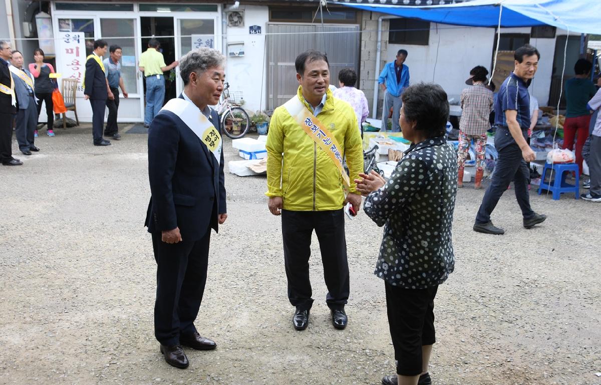 추석맞이 장보기 행사(강진) 첨부이미지 : 20160912_추석맞이 장보기행사 (강진)12.JPG