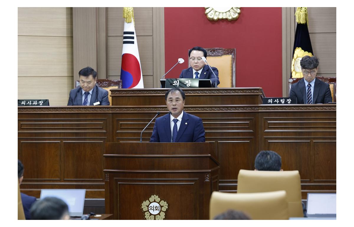 제336회 임실군의회 임시회 제2차 본회의 5분 자유발언 첨부이미지 : 20240513_제336회 임실군의회 제2차 본회의 5분자유발언(김왕중).JPG