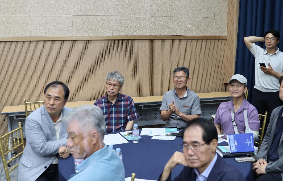 농어촌 기본소득 입법 간담회 첨부이미지 : 20250721_농어촌 기본소득 입법 간담회 김정흠 김왕중.JPG