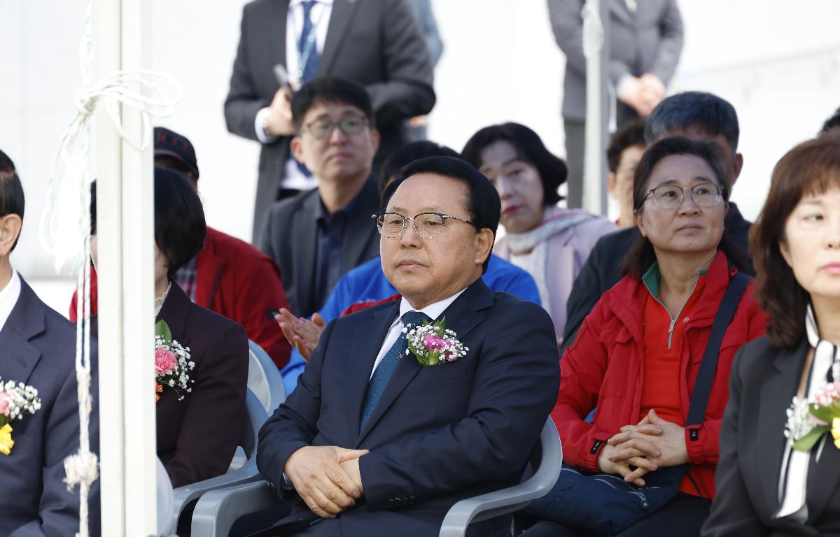 임실군 농업근로자 기숙사 준공식  첨부이미지 : 20260401_임실군 농업근로자 기숙사 준공식 이성재 3.JPG