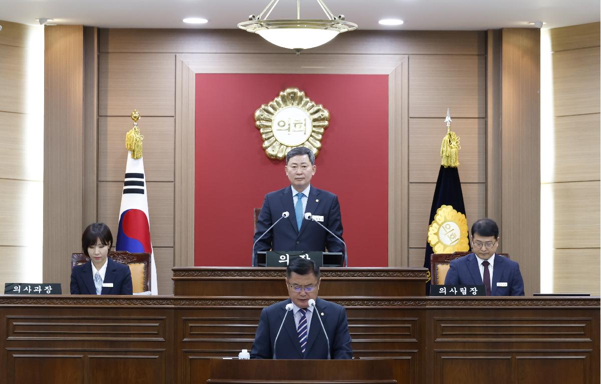 제351회 임시회 폐회 첨부이미지 : 20260407_제351회 임시회 폐회 장종민 1.JPG