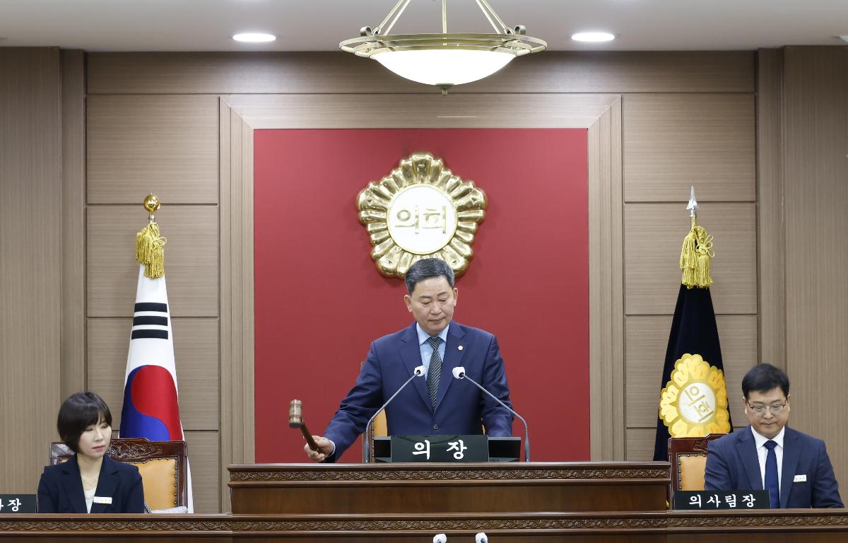 제351회 임실군의회 임시회 개회 첨부이미지 : 20260401_제351회 임실군의회 임시회 개회 1.JPG