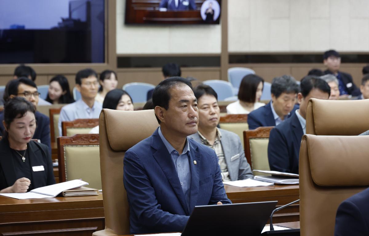 제353회 임실군의회 임시회 개회 첨부이미지 : 20260721_제353회 임실군의회 임시회 개회 김종수.JPG