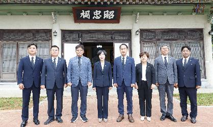 제10대 임실군의회 개원참배