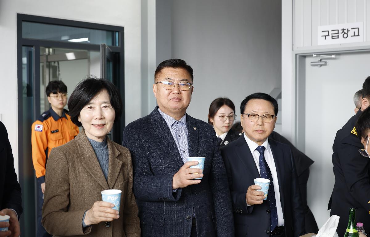 오수119지역대 신축 이전 준공식 첨부이미지 : 20260316_오수119지역대 신축 이전 준공식 정일윤, 김종규, 이성재.JPG