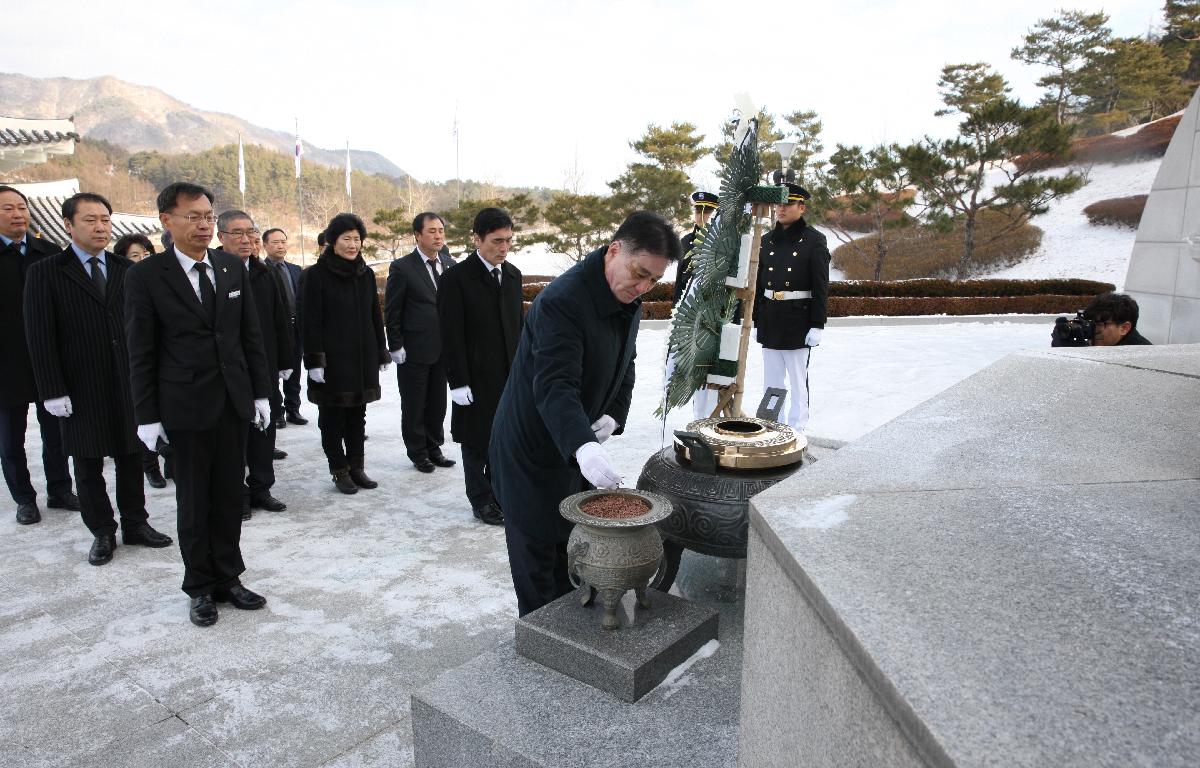 새해맞이 호국원 참배 첨부이미지 : 20190102_2019 호국원참배