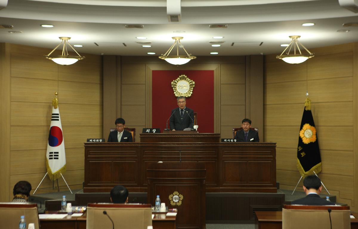 제267회 임실군의회 임시회 1차본회의 첨부이미지 : 20170321_제267회 임실군의회 임시회 (개회식