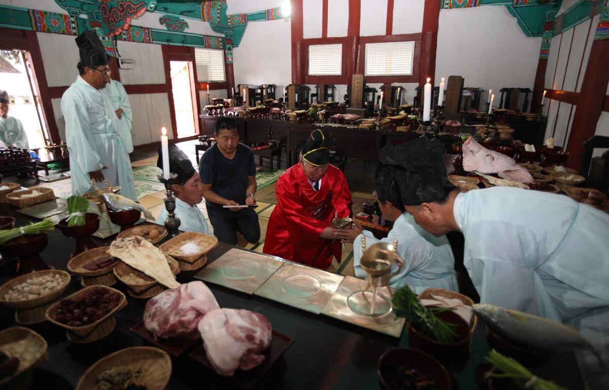 임실향교 600주년 사적비 제막식 및 추계석전제 첨부이미지 : 6U3C4185.JPG