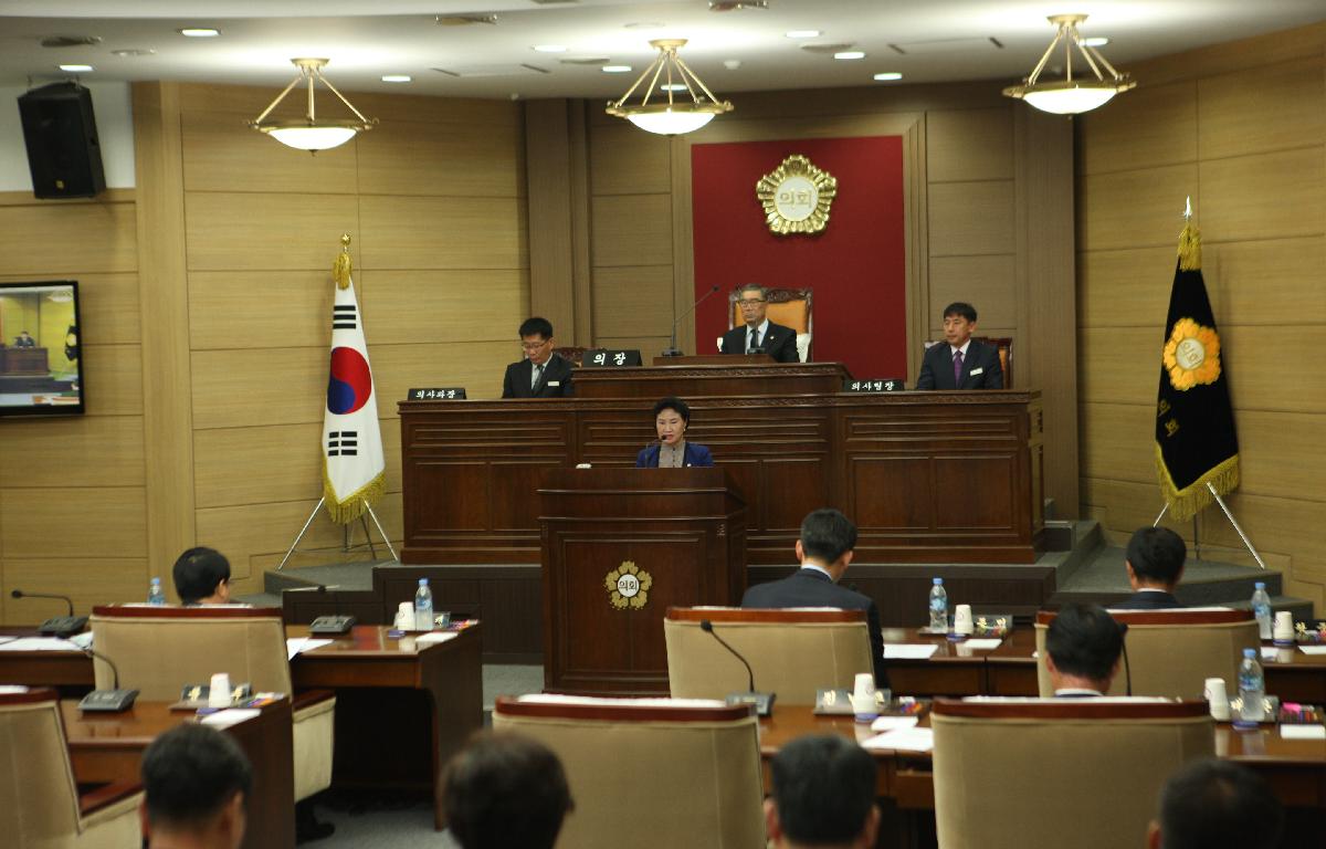 제268회 임실군의회 임시회 본회의2차 첨부이미지 : 20170426_제268회 임실군의회 임시회 (2차 본회의