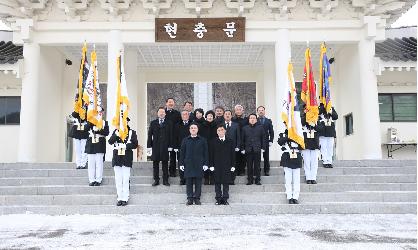 새해맞이 호국원 참배