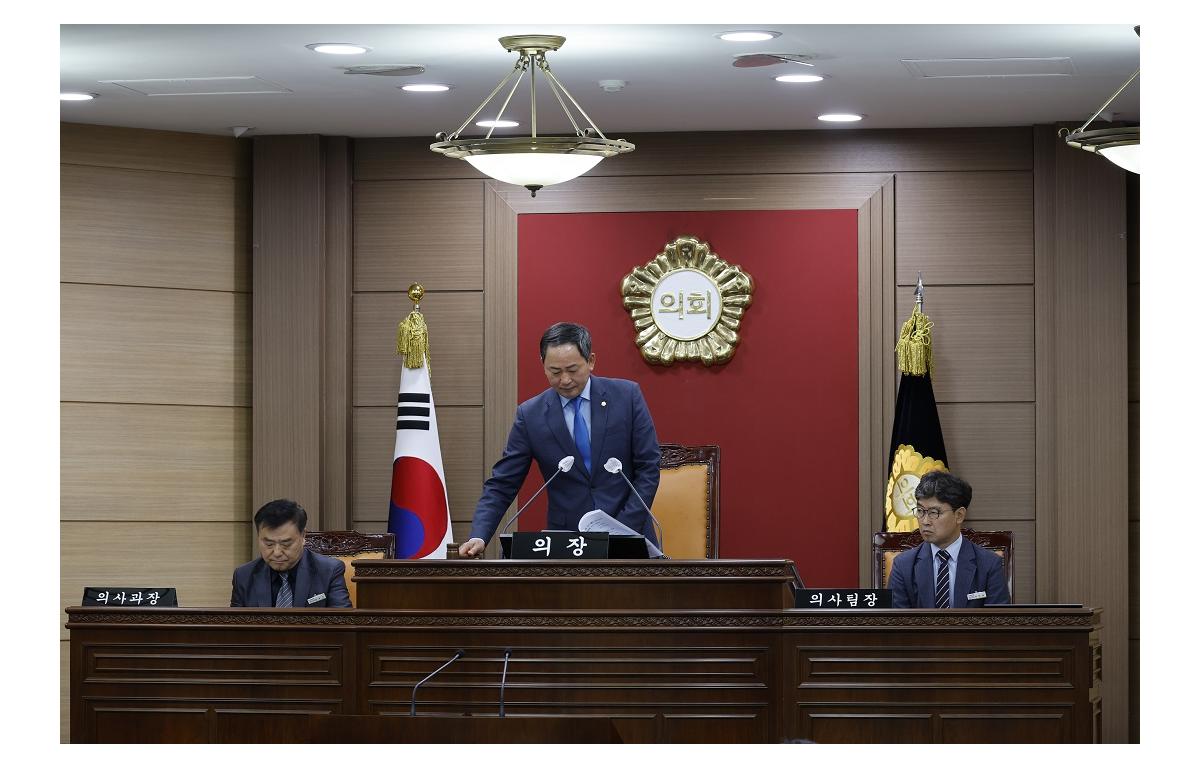 제339회 임실군의회 임시회 개회 첨부이미지 : 20240716_제339회 임실군의회 임시회 개회.JPG