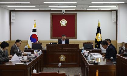 의원 연구단체 운영심사위원회