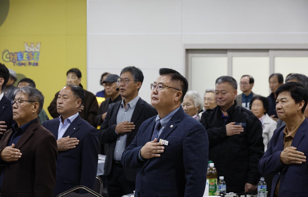 2025년 임실농협 원로 조합원 사랑의 효나눔 잔치  첨부이미지 : 20251112_2025년 임실농협 원로 조합원 사랑의 효나눔 잔치 2.JPG