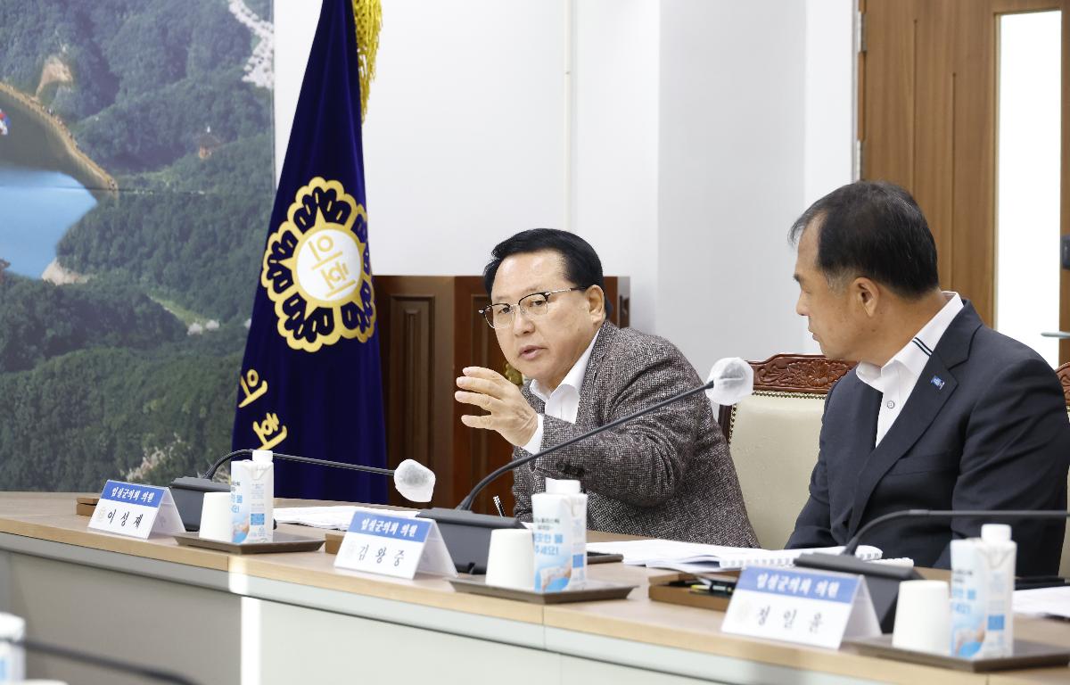 임실군의회 행정 정책보고회  첨부이미지 : 20251104_임실군의회 행정 정책보고회 이성재.JPG