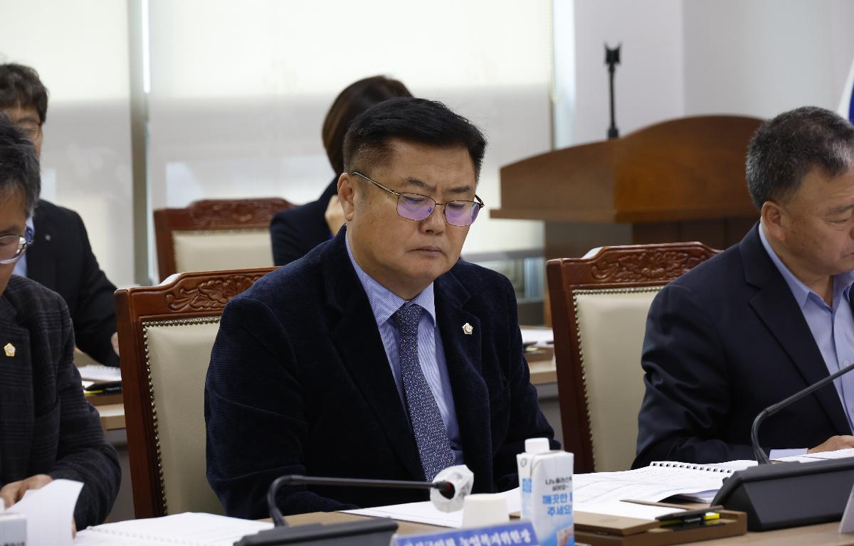 임실군의회 행정 정책보고회  첨부이미지 : 20251104_임실군의회 행정 정책보고회 김종규.JPG