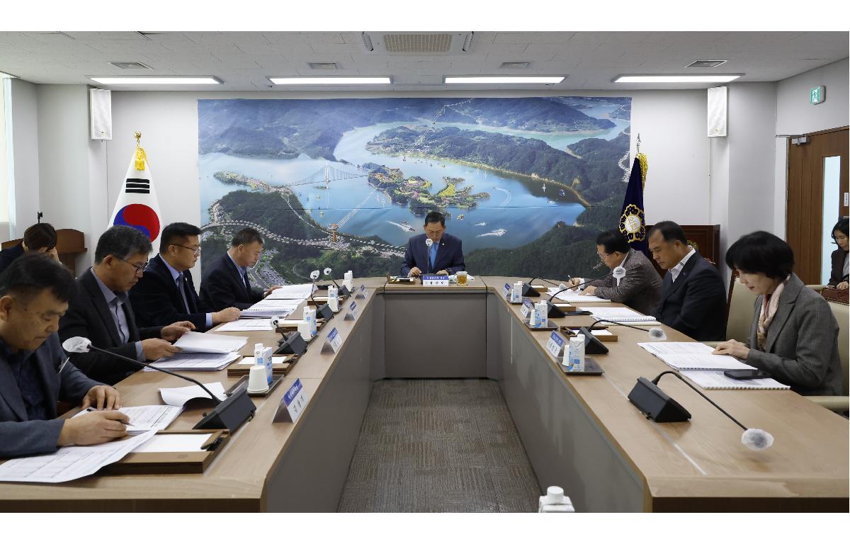 임실군의회 행정 정책보고회  첨부이미지 : 20251104_임실군의회 행정 정책보고회 1.JPG