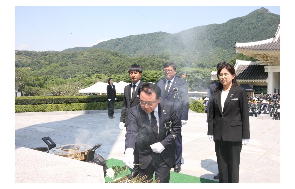 제68회 현충일 추념행사 첨부이미지 : 20230606_제68회 현충일 추념행사.JPG