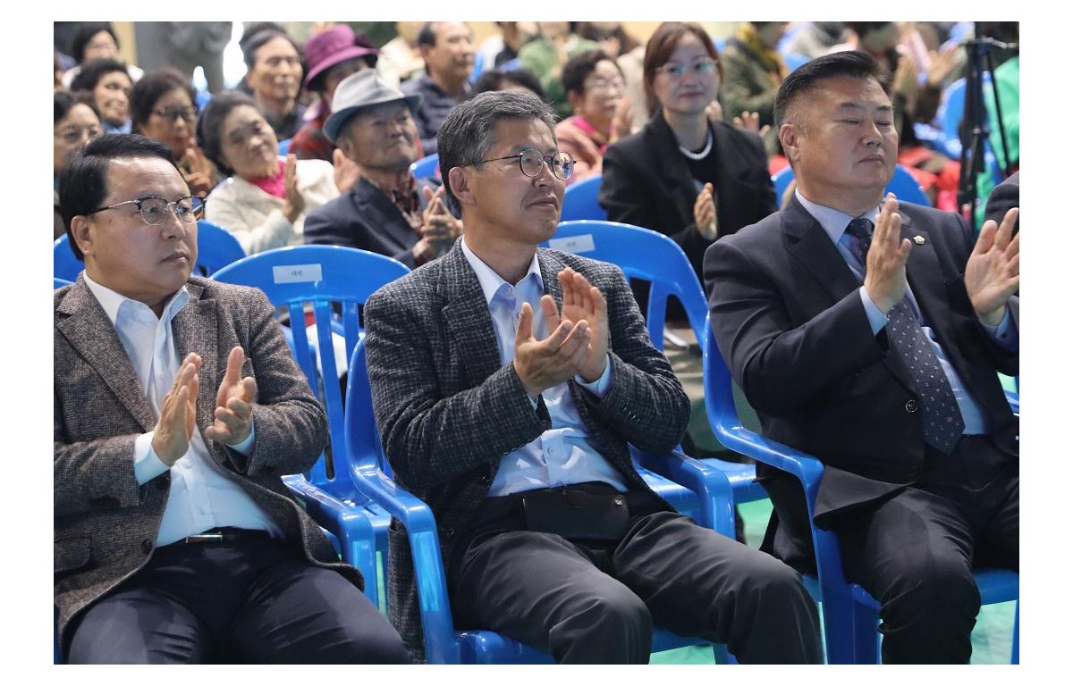 2024년 임실생활문화예술 동호회 한마음 축제 첨부이미지 : 20241114_2024년 임실생활문화예술 동호회 한마음 축제(김정흠).JPG