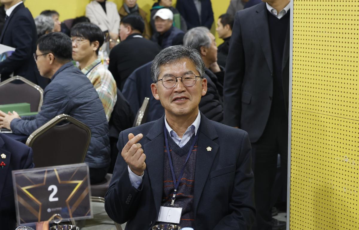 2025 임실군 체육인의 밤 첨부이미지 : 20251219_2025 임실군 체육인의 밤 김정흠.JPG